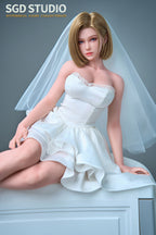 (Pre-order) SGD Studio Dragon Ball Android 18 Articulated Figure 1/3